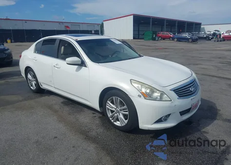 2012 Infiniti G37 Journey z USA, uszkodzony, nr VIN JN1CV6AP3CM932948